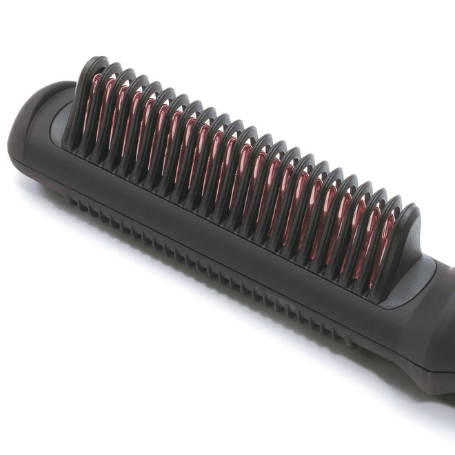 close-up-of-black-glider-pro-heated-styling-comb-titanium-comb-on-both-sides